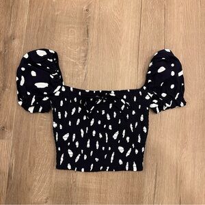 Aritzia Wilfred new smocked blouse crop top
